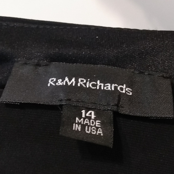 R&M Richards Size 14 Keyhole & Ruched Side Dress - Picture 7 of 8